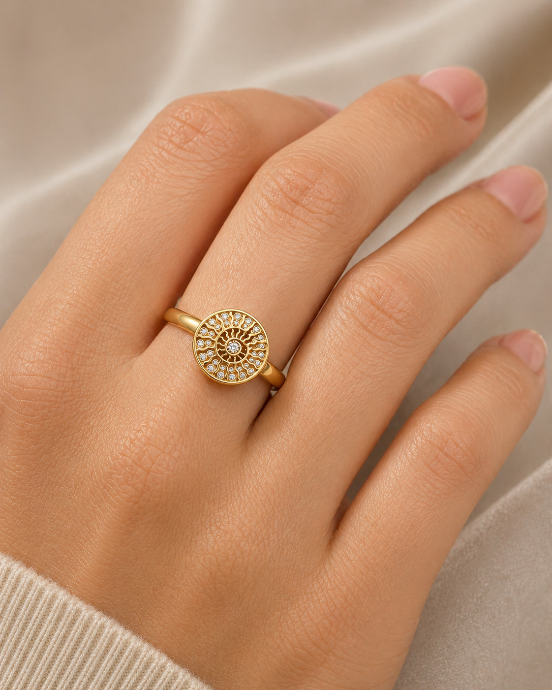 Bague Celine. L